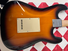 SQUIER Afinity Stratocaster Left Hand Brukt